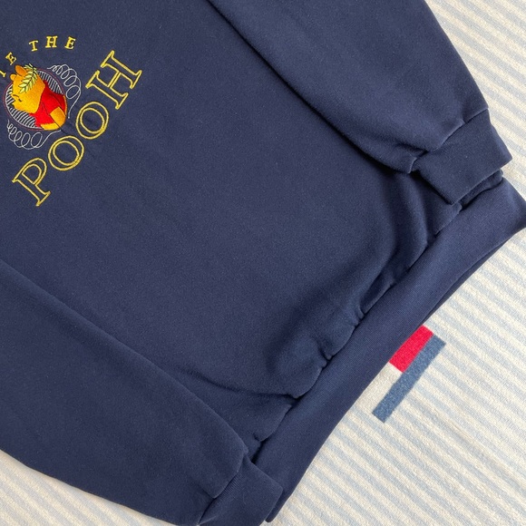 Vintage Disney Winnie the Pooh Embroidered crewneck sweatshirt - Picture 5 of 10